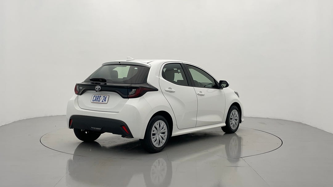 Right Back Diagonal (45- Degree) View