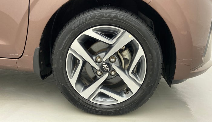 2020 Hyundai AURA SX+ AT, Petrol, Automatic, 25,995 km, Right Front Wheel