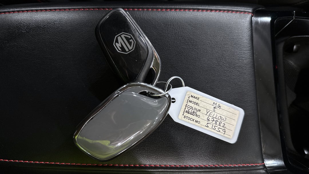 2024 MG Mg5 Essence, Automatic, 8742 km, Key Close-up
