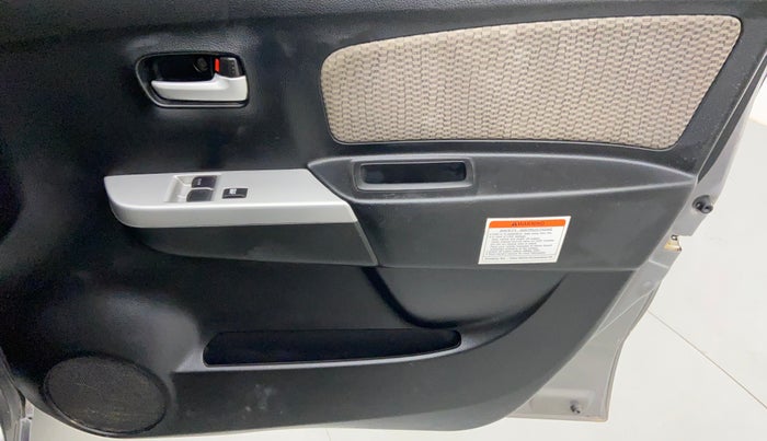 2014 Maruti Wagon R 1.0 LXI CNG, CNG, Manual, 23,447 km, Driver Side Door Panels Control