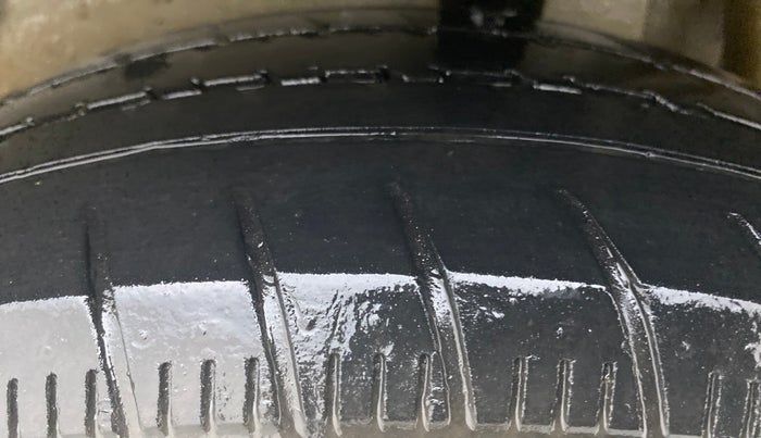 2019 Maruti Celerio VXI CNG D, CNG, Manual, 49,066 km, Left Rear Tyre Tread