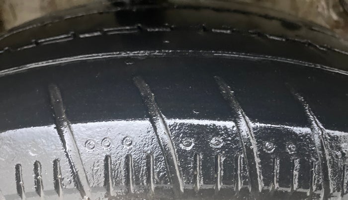 2019 Maruti Celerio VXI CNG D, CNG, Manual, 49,066 km, Right Rear Tyre Tread