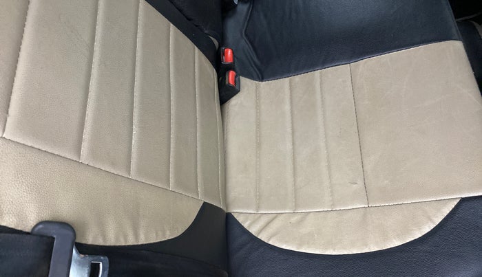 2019 Maruti Celerio VXI CNG D, CNG, Manual, 49,066 km, Second-row right seat - Cover slightly stained