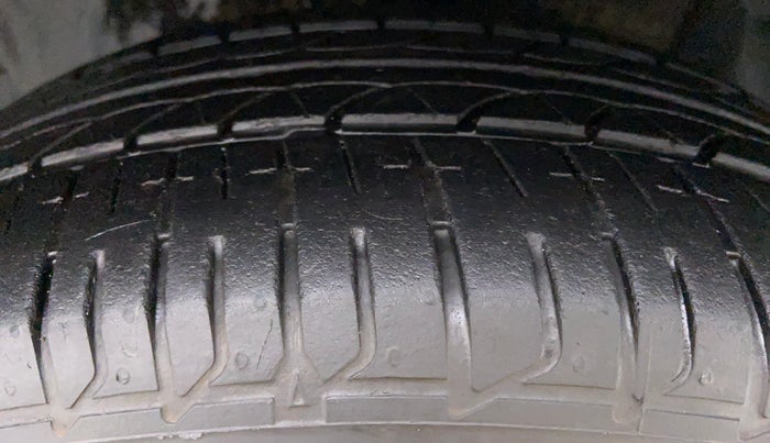 2019 Hyundai Elite i20 ASTA 1.2 (O), Petrol, Manual, 681 km, Left Rear Tyre Tread