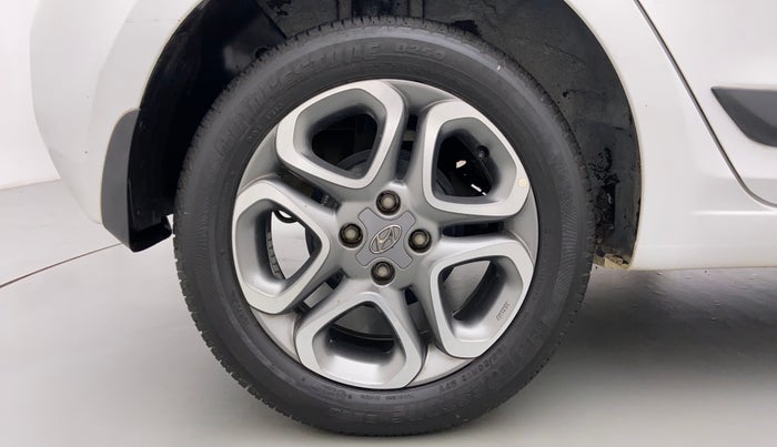2019 Hyundai Elite i20 ASTA 1.2 (O), Petrol, Manual, 681 km, Right Rear Wheel