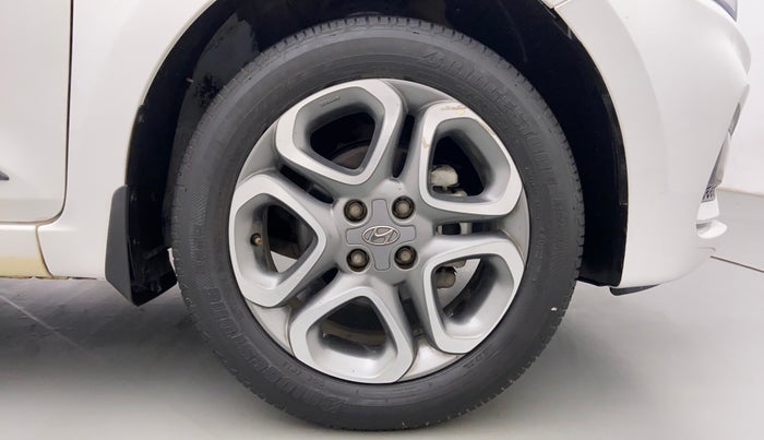 2019 Hyundai Elite i20 ASTA 1.2 (O), Petrol, Manual, 681 km, Right Front Wheel