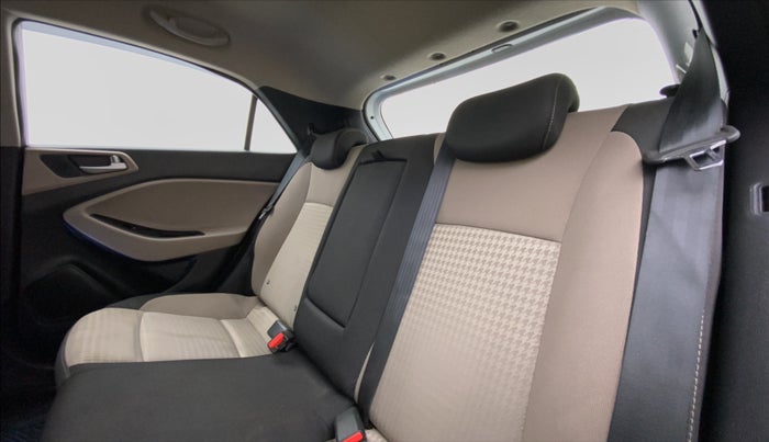 2019 Hyundai Elite i20 ASTA 1.2 (O), Petrol, Manual, 681 km, Right Side Rear Door Cabin