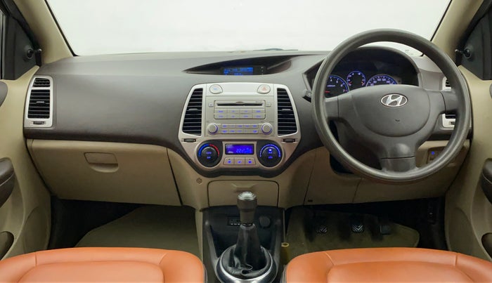 2011 Hyundai i20 MAGNA (O) 1.2, Petrol, Manual, 32,116 km, Dashboard