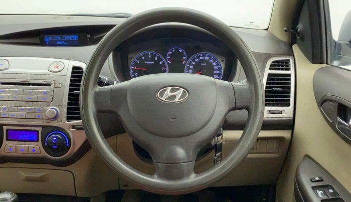 2011 Hyundai i20 MAGNA (O) 1.2, Petrol, Manual, 32,116 km, Steering Wheel Close Up