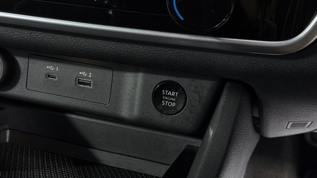 2025 Nissan X-trail St (2WD), Automatic, 23689 km, Keyless / Button Start