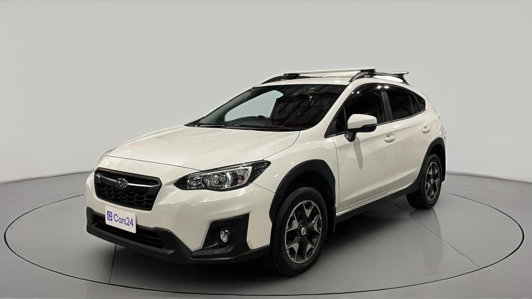2017 Subaru XV 2.0i-l, Automatic, 107958 km, Left Front Diagonal (45- Degree) View