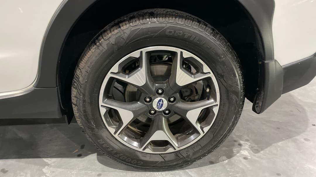 2017 Subaru XV 2.0i-l, Automatic, 107958 km, Left Rear Wheel