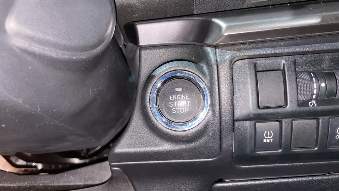 2017 Subaru XV 2.0i-l, Automatic, 107958 km, Keyless / Button Start