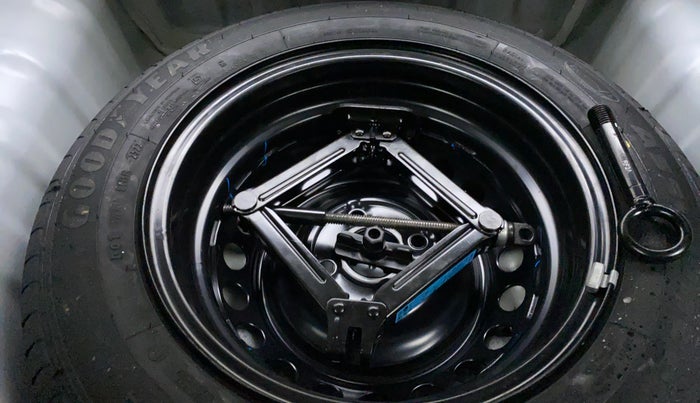 2022 Hyundai GRAND I10 NIOS SPORTZ CNG MT, CNG, Manual, 1,648 km, Spare Tyre