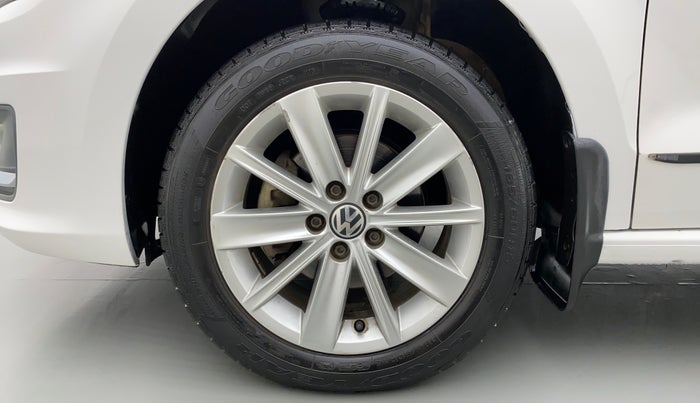 2016 Volkswagen Vento HIGHLINE PETROL, Petrol, Manual, 20,777 km, Left Front Wheel