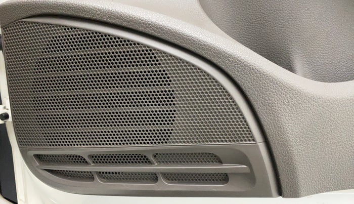 2016 Volkswagen Vento HIGHLINE PETROL, Petrol, Manual, 20,777 km, Speaker