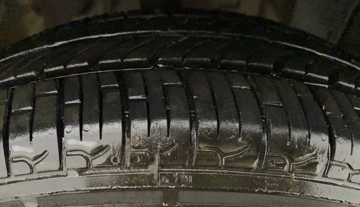 2017 Datsun Go Plus T, Petrol, Manual, 46,490 km, Right Front Tyre Tread