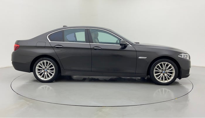 2015 BMW 5 Series 520D LUXURY LINE, Diesel, Automatic, 82,572 km, Right Side View