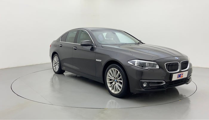 2015 BMW 5 Series 520D LUXURY LINE, Diesel, Automatic, 82,572 km, Right Front Diagonal