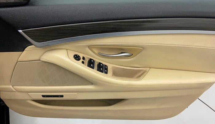 2015 BMW 5 Series 520D LUXURY LINE, Diesel, Automatic, 82,570 km, Driver Side Door Panels Controls