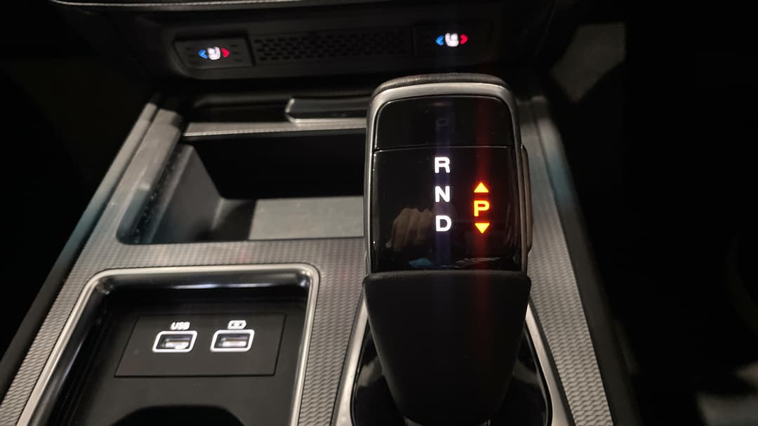 2021 Ssangyong Rexton Elx (AWD), Automatic, 74944 km, Gear Lever 