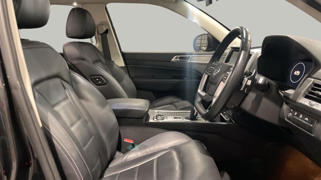 2021 Ssangyong Rexton Elx (AWD), Automatic, 74944 km, Right Side Front Door Cabin View