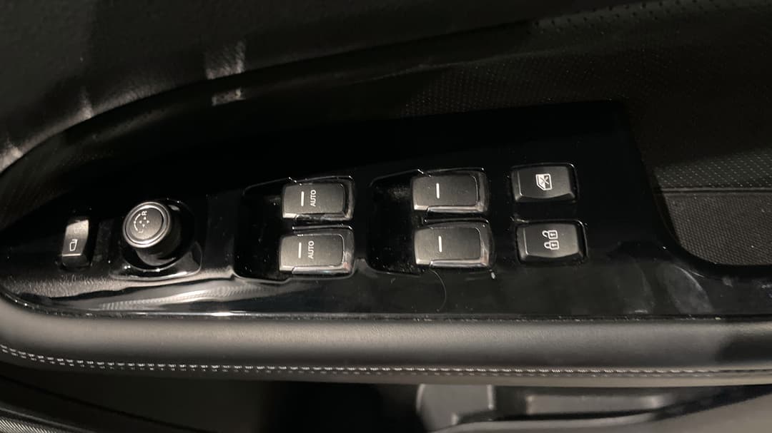 2021 Ssangyong Rexton Elx (AWD), Automatic, 74944 km, Drivers Side Door Panel Controls