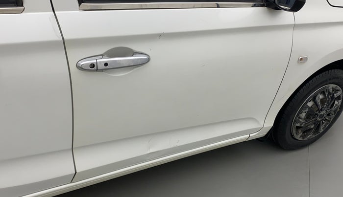 2019 Honda Amaze 1.5L I-DTEC E, Diesel, Manual, 72,162 km, Driver-side door - Minor scratches