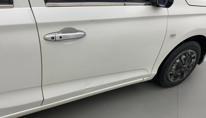 2019 Honda Amaze 1.5L I-DTEC E, Diesel, Manual, 72,162 km, Driver-side door - Slightly dented