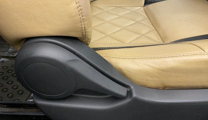 2019 Honda Amaze 1.5L I-DTEC E, Diesel, Manual, 72,162 km, Driver Side Adjustment Panel