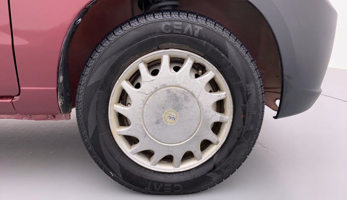 2011 Maruti Alto LXI, CNG, Manual, 85,311 km, Right Front Wheel