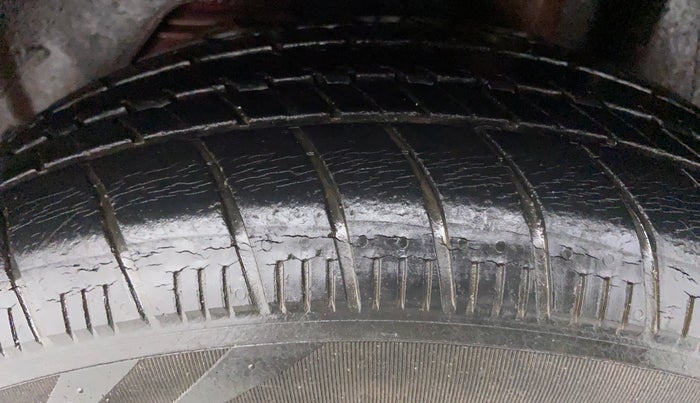 2015 Ford Figo Aspire 1.5 TREND DIESEL, Diesel, Manual, 64,883 km, Left Rear Tyre Tread