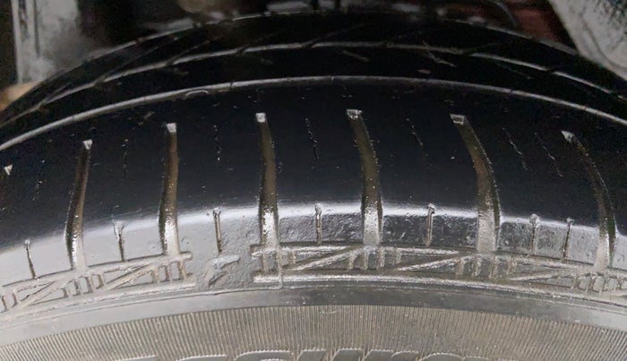 2015 Ford Figo Aspire 1.5 TREND DIESEL, Diesel, Manual, 64,883 km, Right Rear Tyre Tread