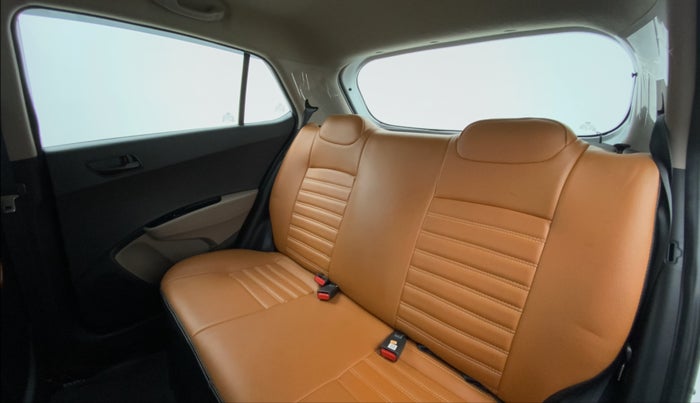 2019 Hyundai Grand i10 MAGNA 1.2 VTVT, Petrol, Manual, 10,939 km, Right Side Rear Door Cabin