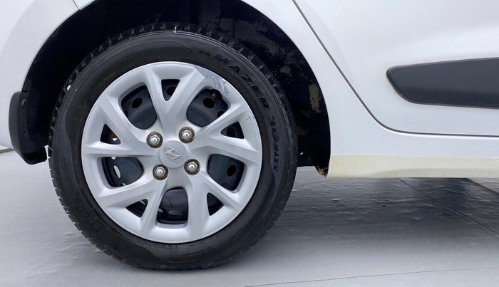 2019 Hyundai Grand i10 MAGNA 1.2 VTVT, Petrol, Manual, 10,939 km, Right Rear Wheel