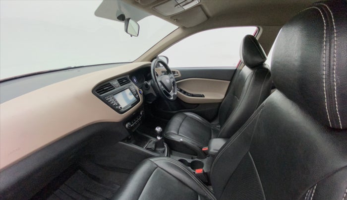 2017 Hyundai Elite i20 ASTA 1.2 (O), Petrol, Manual, 65,516 km, Right Side Front Door Cabin