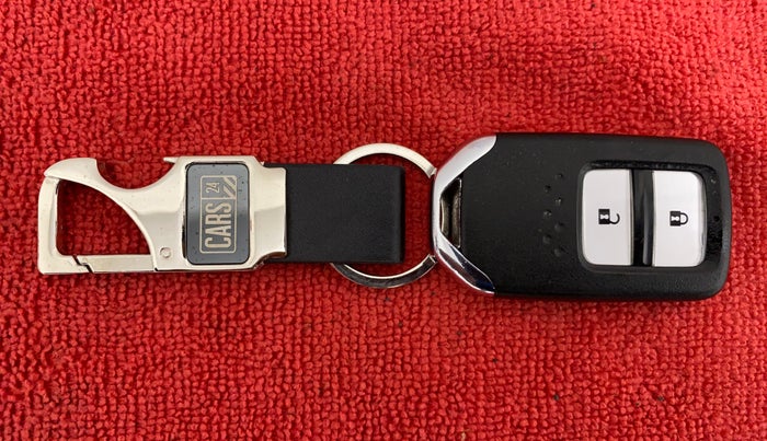 2018 Honda WR-V 1.5 i-DTEC VX MT, Diesel, Manual, 52,896 km, Key Close Up
