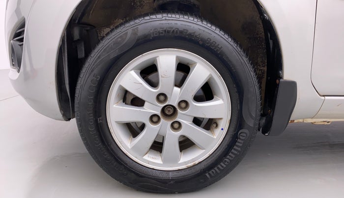 2013 Maruti Ritz ZXI, Petrol, Manual, 85,420 km, Left Front Wheel
