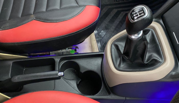 2015 Hyundai Xcent S 1.2, Petrol, Manual, 19,365 km, Gear Lever