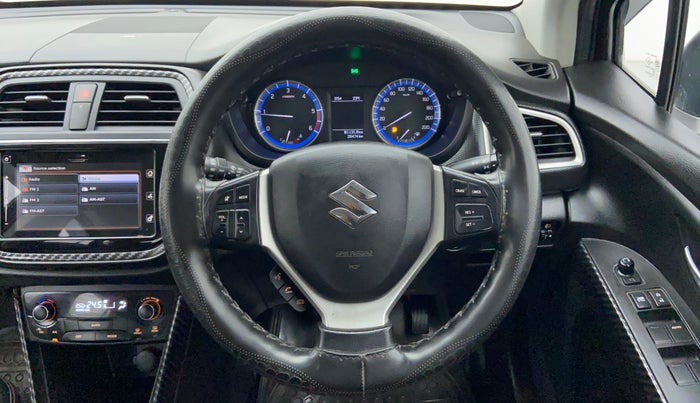 2017 Maruti S Cross ZETA 1.3, Diesel, Manual, 26,615 km, Steering Wheel Close Up