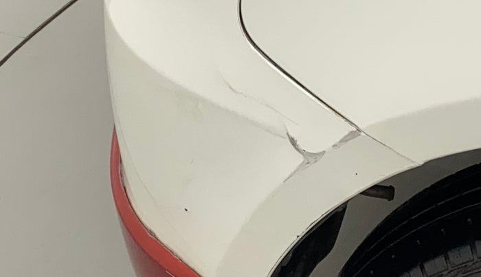 2014 Maruti Swift VXI, Petrol, Manual, 63,686 km, Rear bumper - Minor scratches
