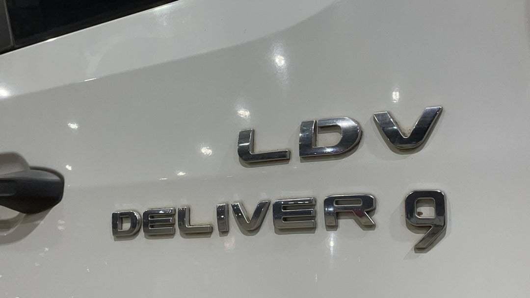 Badge (Boot Right Side)