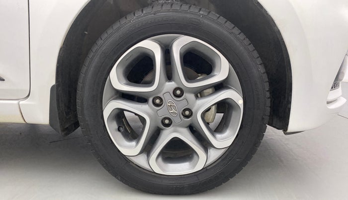 2019 Hyundai Elite i20 1.2  ASTA (O) CVT, Petrol, Automatic, 13,726 km, Right Front Wheel
