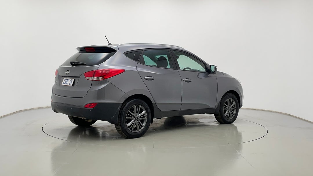 Right Back Diagonal (45- Degree) View