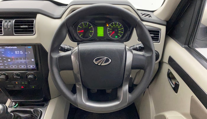 2022 Mahindra Scorpio S7, Diesel, Manual, 35,182 km, Steering Wheel Close Up