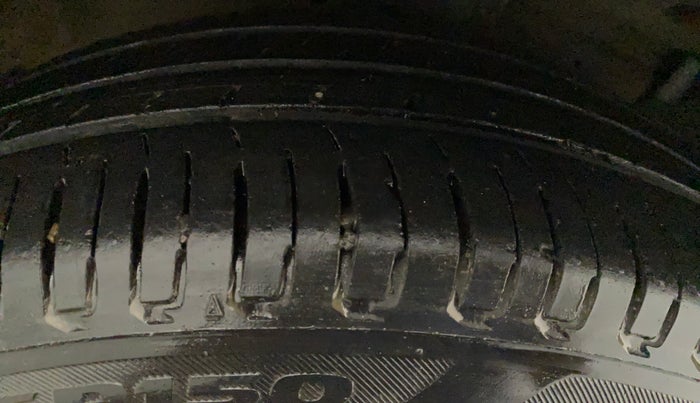 2015 Maruti Ciaz VXI, Petrol, Manual, 78,426 km, Right Rear Tyre Tread
