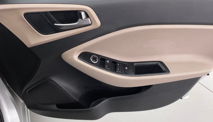 2015 Hyundai Elite i20 MAGNA 1.2, Petrol, Manual, 79,116 km, Driver Side Door Panels Control
