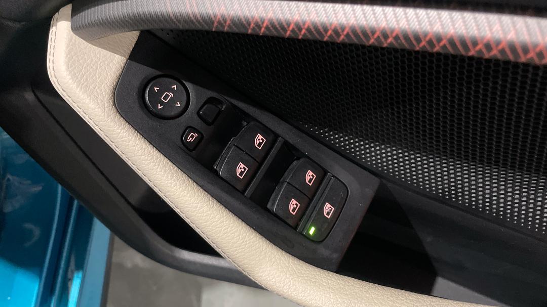 2020 BMW 2 18i M Sport Gran Coupe, Automatic, 52424 km, Drivers Side Door Panel Controls