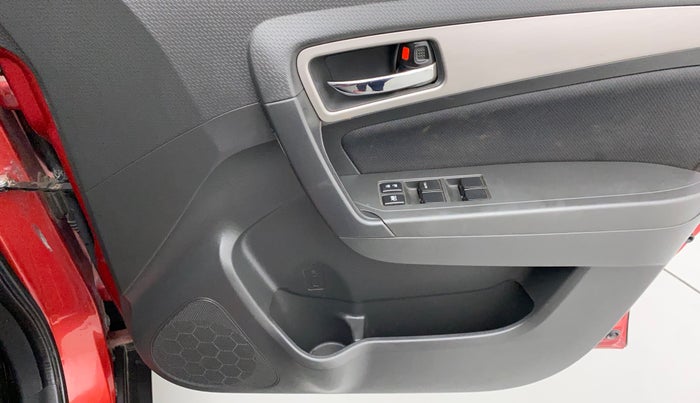 2016 Maruti Vitara Brezza ZDI, Diesel, Manual, 79,221 km, Driver Side Door Panels Control