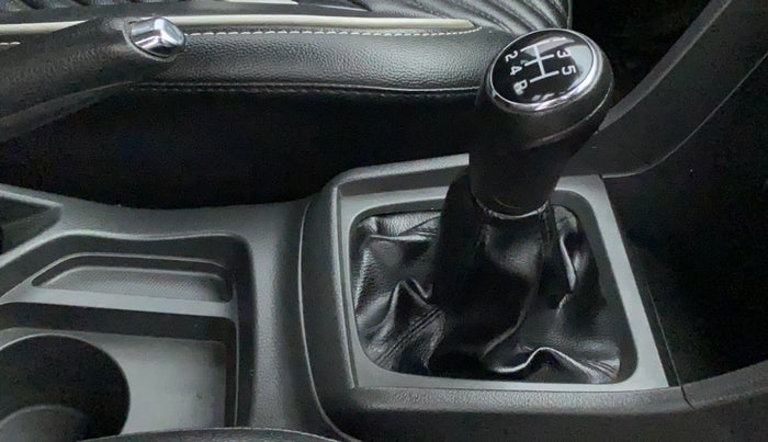 2016 Maruti Vitara Brezza ZDI, Diesel, Manual, 79,221 km, Gear Lever